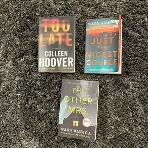 Colleen Hoover and Mary Kubica paperback bundle